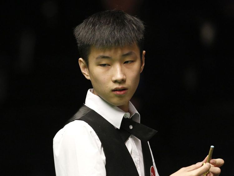 [德甲]多特蒙德前场3打4 吉拉西单刀推射破门.